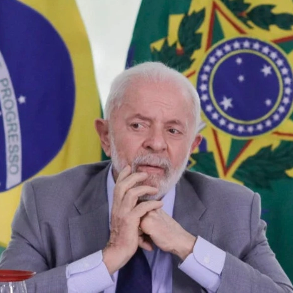 Aprovação de Lula cai para 35% no segundo ano de governo, revela Datafolha