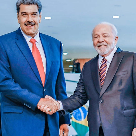 Embaixador da Venezuela no Brasil pede reunião com governo após críticas de Lula a Maduro