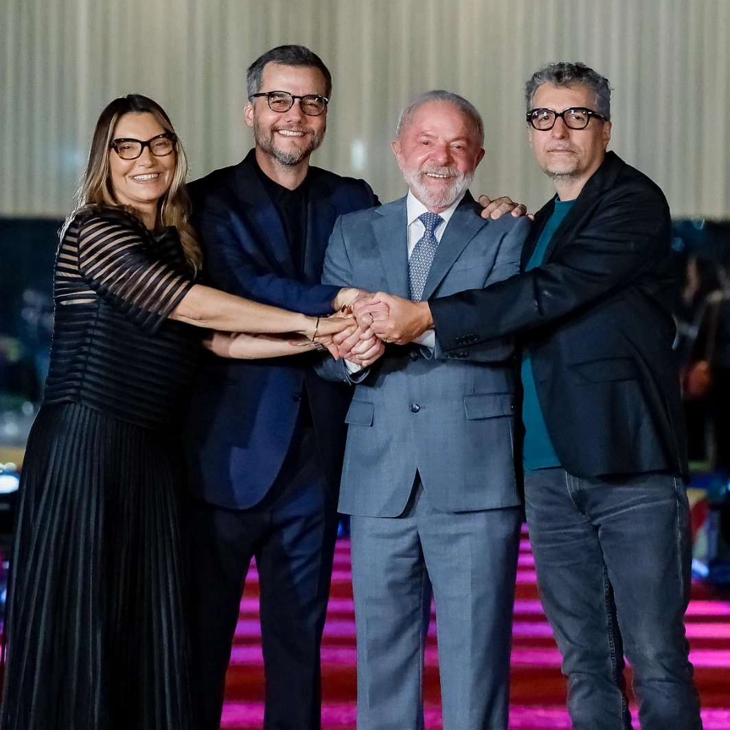 Lula celebra vitórias históricas de O Agente Secreto e Wagner Moura no Globo de Ouro