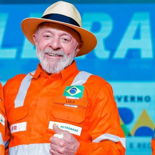 Lula defende Petrobras e culpa intermediários por alta dos combustíveis: 'O povo precisa saber quem xingar'