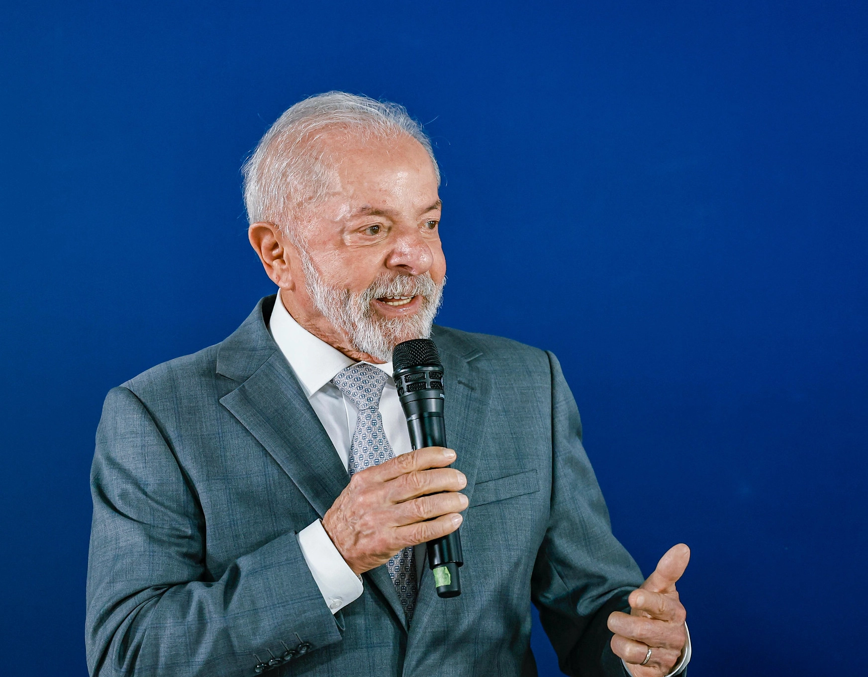 Lula diz que vai vetar projeto que reduz penas de Bolsonaro e réus do 8 de janeiro