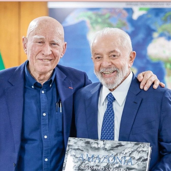 Lula homenageia Sebastião Salgado: 'Um dos maiores fotógrafos que o mundo já produziu'