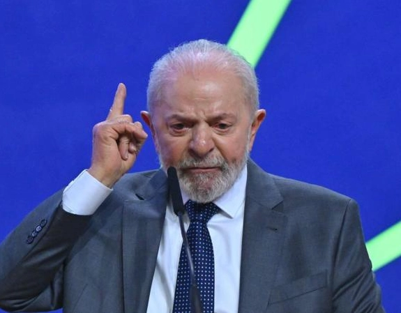 Lula ameaça aplicar Lei da Reciprocidade contra os EUA: 'Se cobrar da gente, vamos cobrar também'