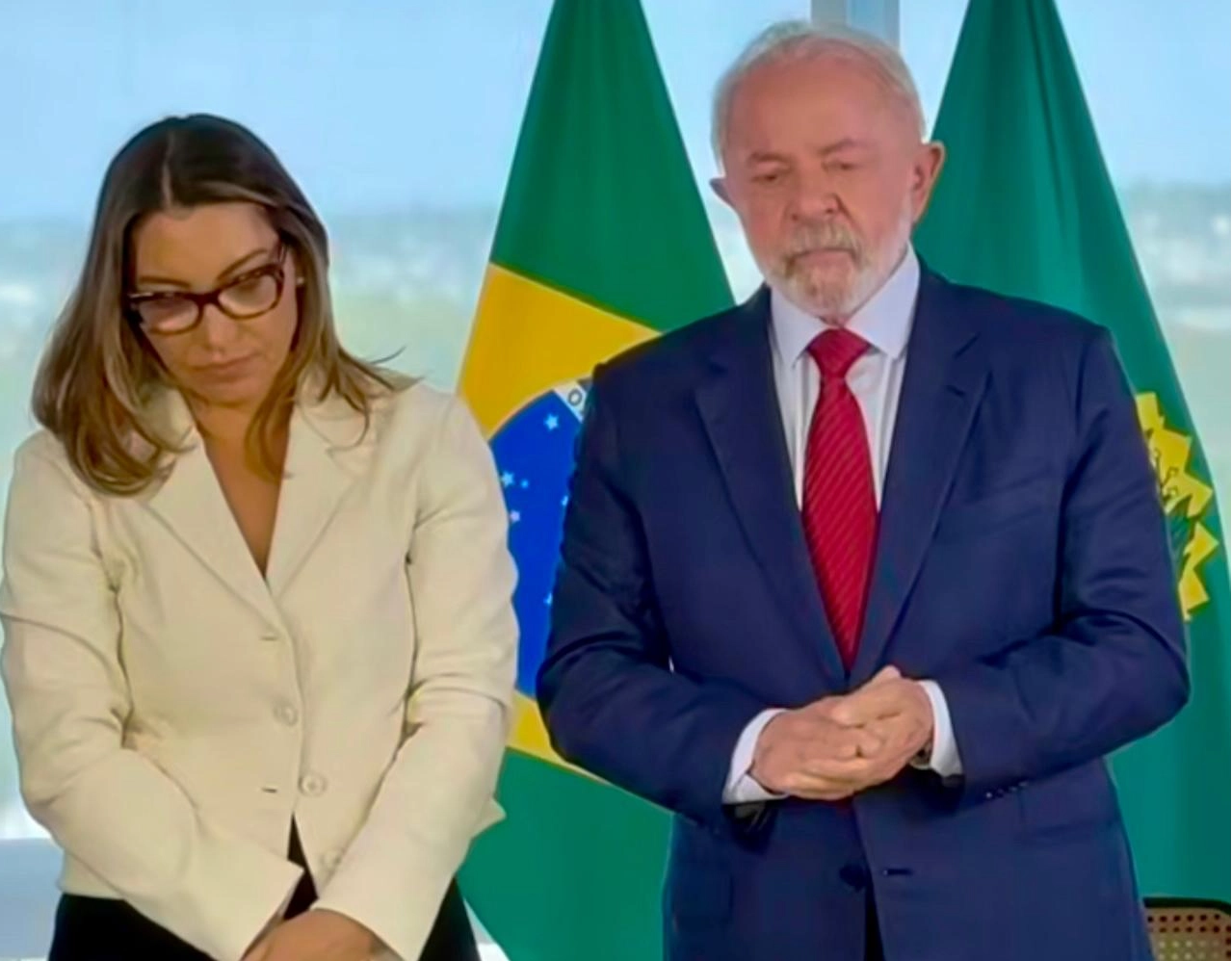 'Uma mulher importante que se foi': Lula presta homenagem a Preta Gil no Planalto