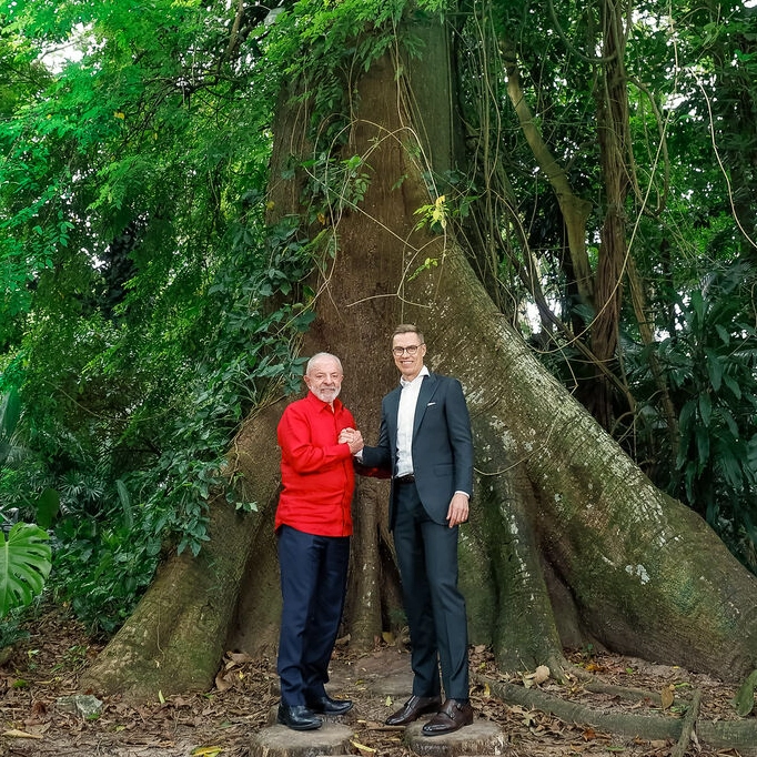 Brasil lança fundo bilionário por florestas e busca apoio da Finlândia
