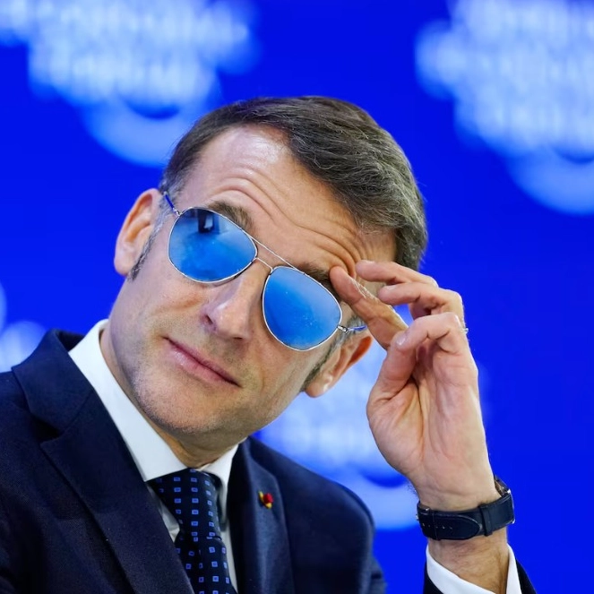 Óculos de Macron em Davos viralizam e fazem ações de fabricante dispararem