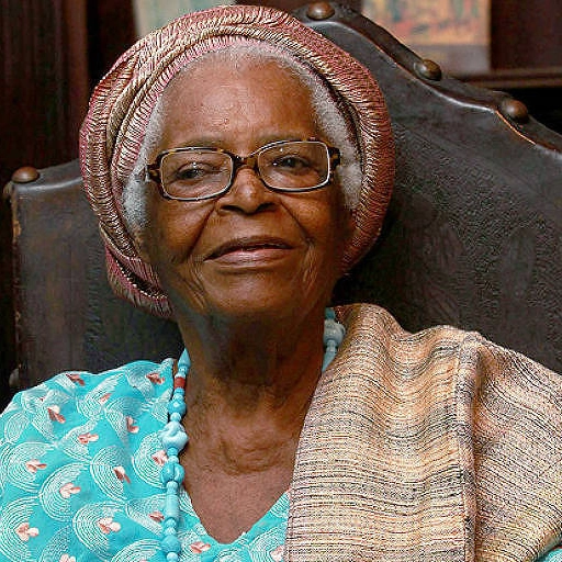 Congresso Nacional homenageia Mãe Stella de Oxóssi em seu centenário
