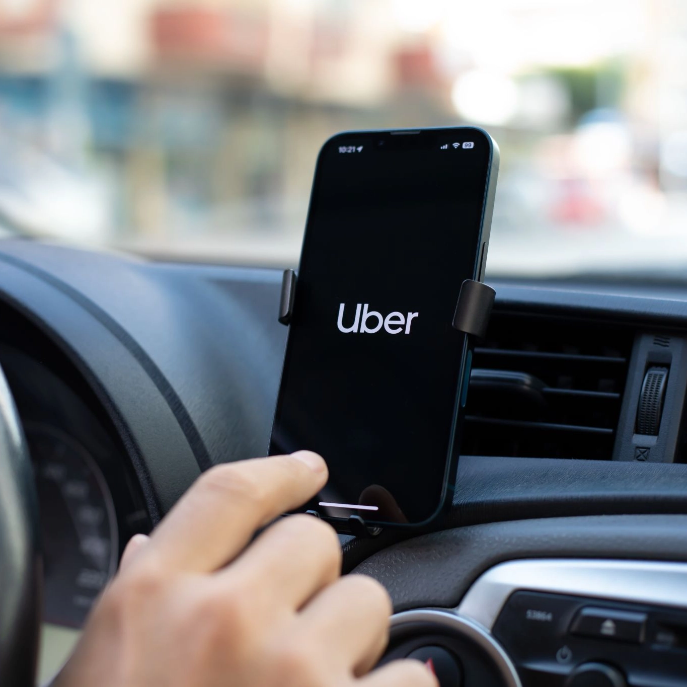 Uber restringe modelos de automóveis e gera insatisfação entre motoristas em Salvador; entenda