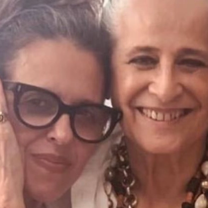 Maria Bethânia e Gilda Midani se divorciam após oito anos juntas, diz jornal