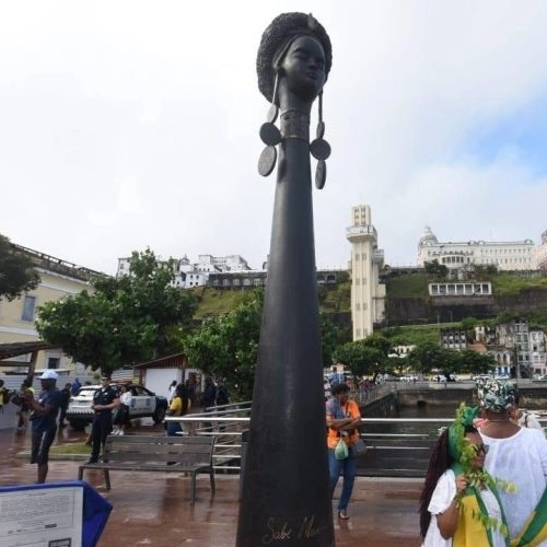 Praça Cairu, no Comércio, passa a se chamar Praça Maria Felipa