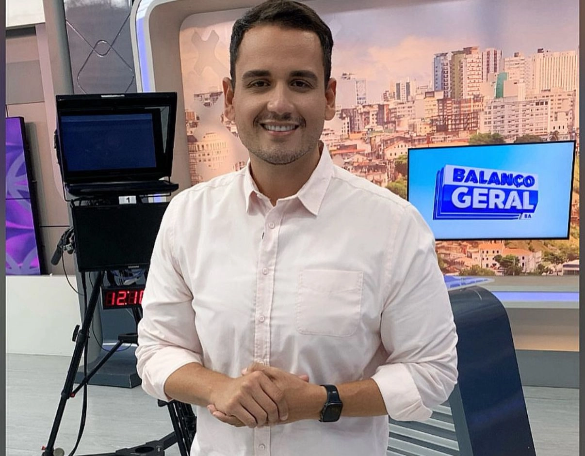 Assista: repórter e cinegrafista da Record Bahia são agredidos ao vivo em Salvador