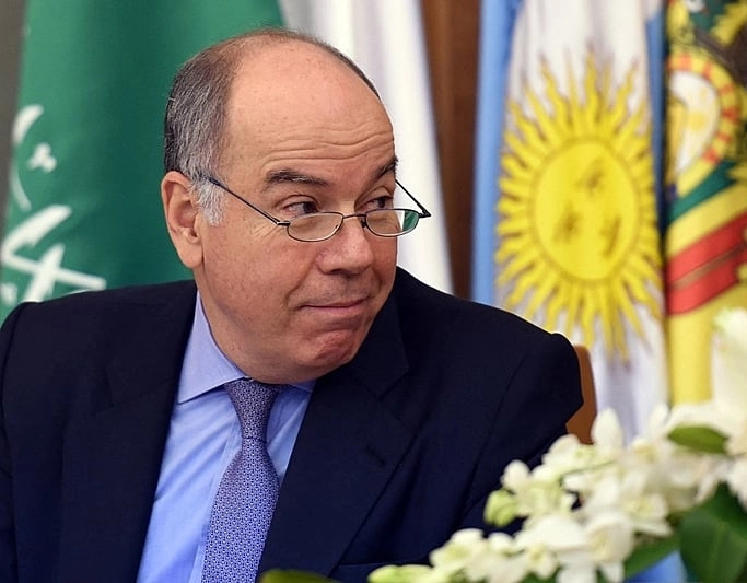 Reuniões para suspender tarifaço começam ainda neste domingo, diz Mauro Vieira