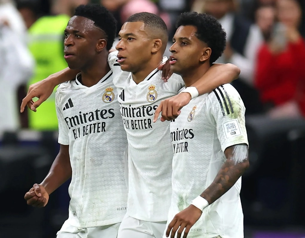 LaLiga aciona autoridades espanholas após ataques racistas contra Vinícius Júnior e Mbappé