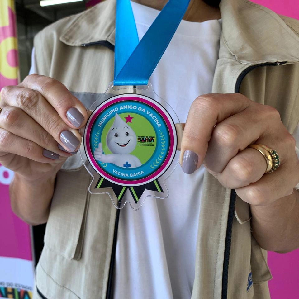 Salvador recebe medalha de 'Município amigo da vacina' por excelência em imunização