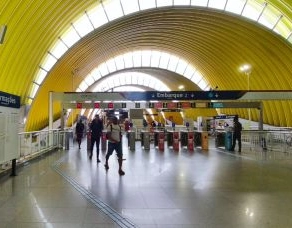 Setembro Amarelo: ação no metrô Bahia promove conscientização sobre saúde mental