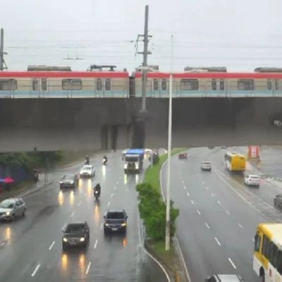Falha no metrô de Salvador causa interrupção no serviço e estações ficam lotadas