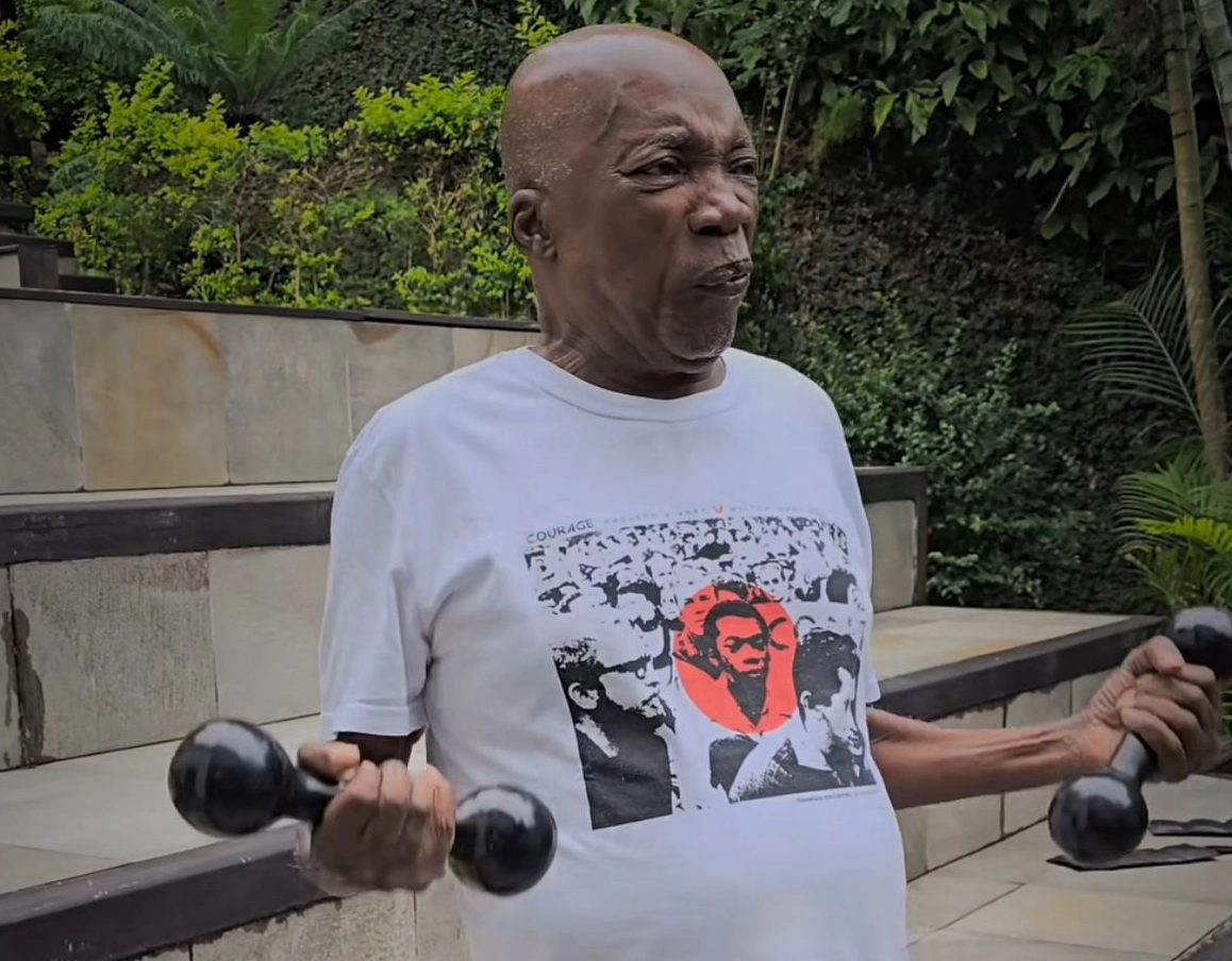 Vídeo: Aos 80 anos, Milton Nascimento mantém rotina de exercício