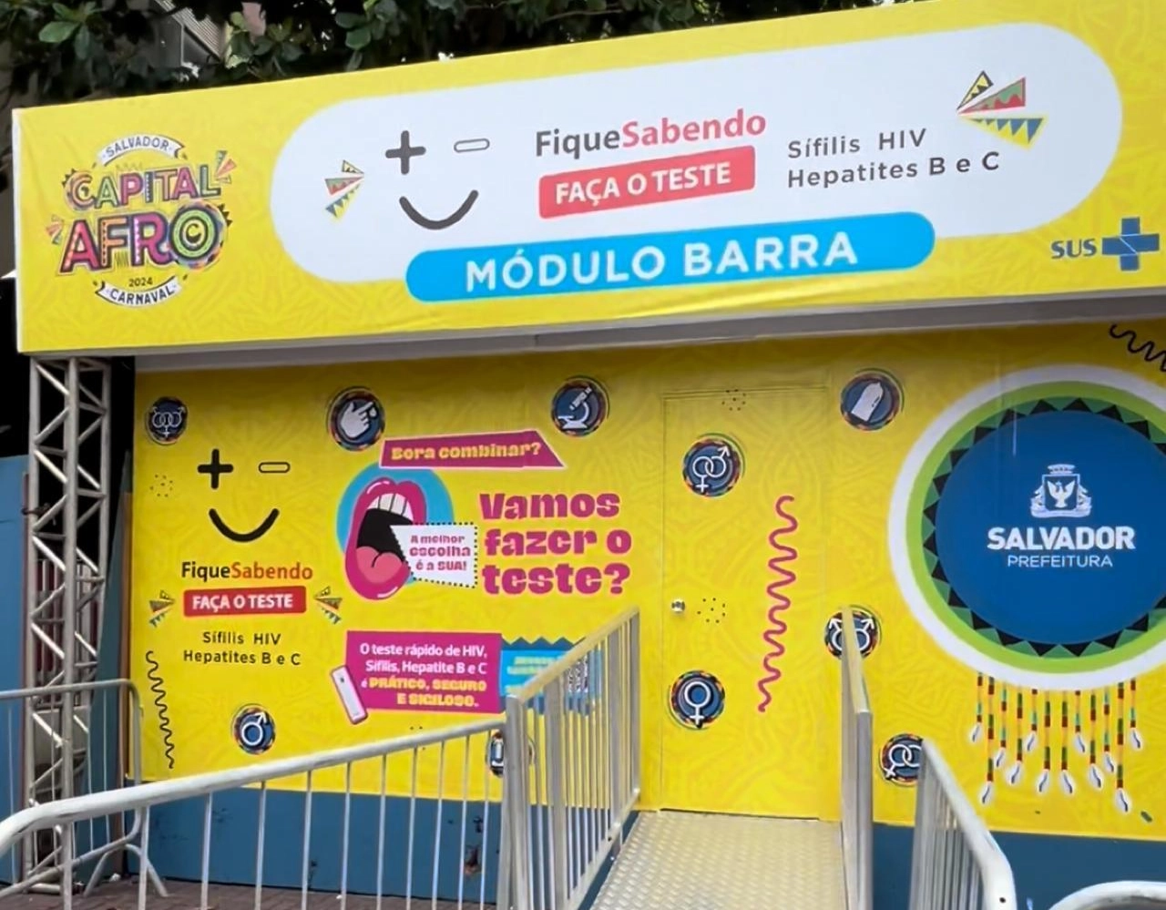 Bebê nasce no circuito Barra e vice-prefeita comemora megaoperação de saúde