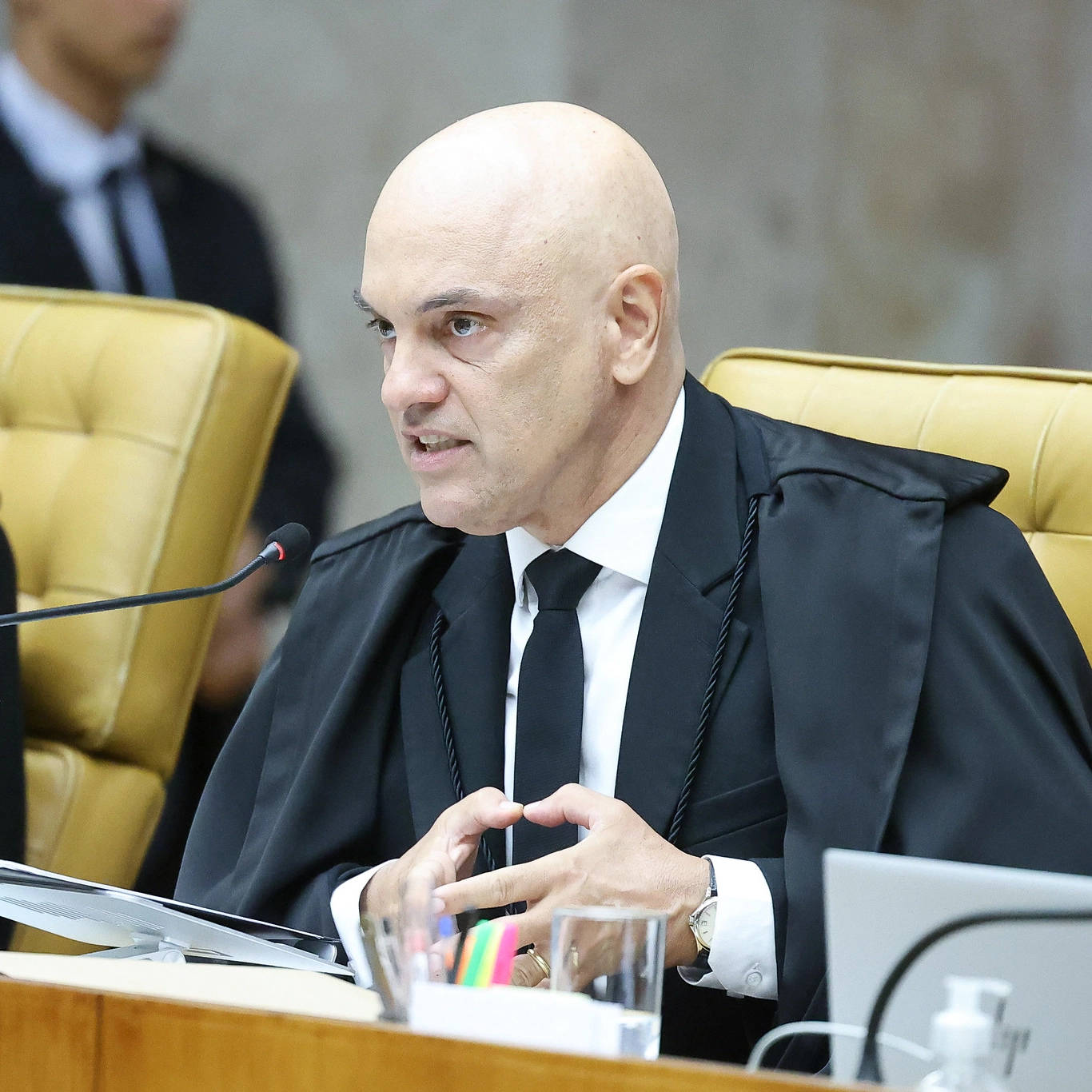 Alexandre de Moraes reage a sanções dos EUA: 'STF não se curvará'