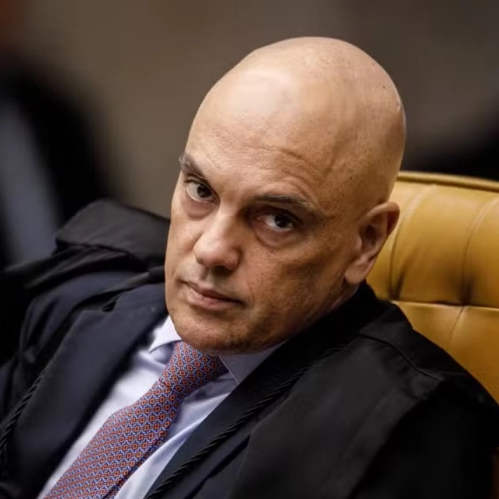 Alexandre de Moraes prorroga inquérito das fake news