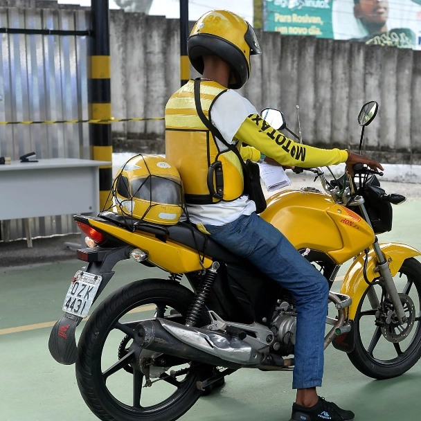 Prefeitura abre licitação para construir módulos de conforto para mototaxistas de Salvador