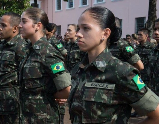 Brasil abre alistamento militar feminino em janeiro de 2025