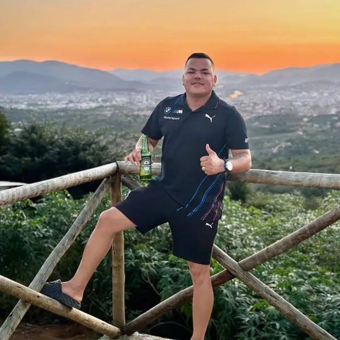 Rifeiro 'Nanan Premiações' é solto pelo STJ e é proibido de usar as redes sociais