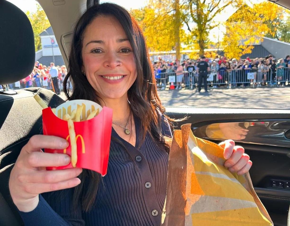 Saiba quem é a baiana que encontrou Trump no Mc Donald's