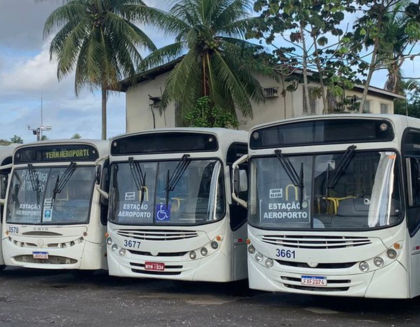 Rodoviários metropolitanos suspendem greve e ônibus voltam a circular