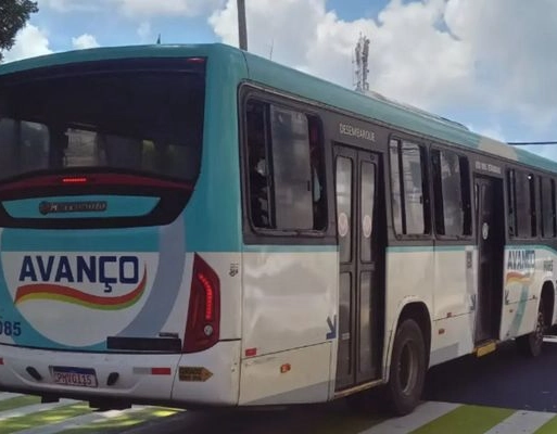 Rodoviários metropolitanos param atividades por tempo indeterminado em Salvador