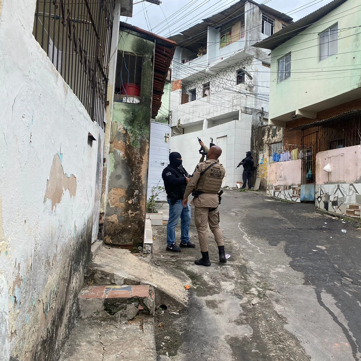 Traficante conhecido como ‘Tonelada’ morre durante operação no Nordeste de Amaralina