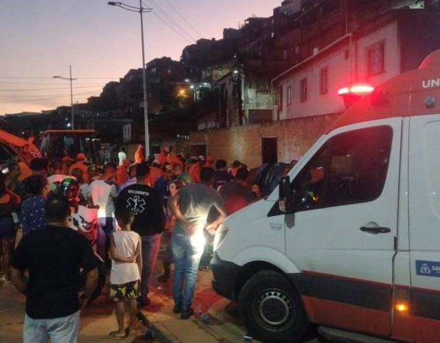 MPT apura acidente que soterrou operário no bairro de Pau da Lima