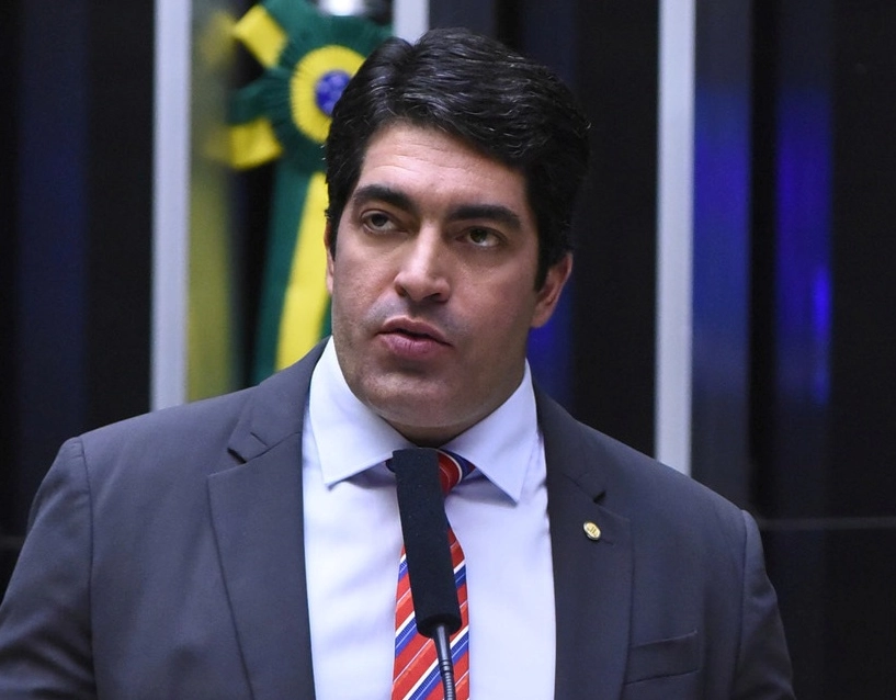 Otto Filho reage à fala de prefeito, o chama de 'traidor' e diz que assessor do gestor é acusado de pedofilia