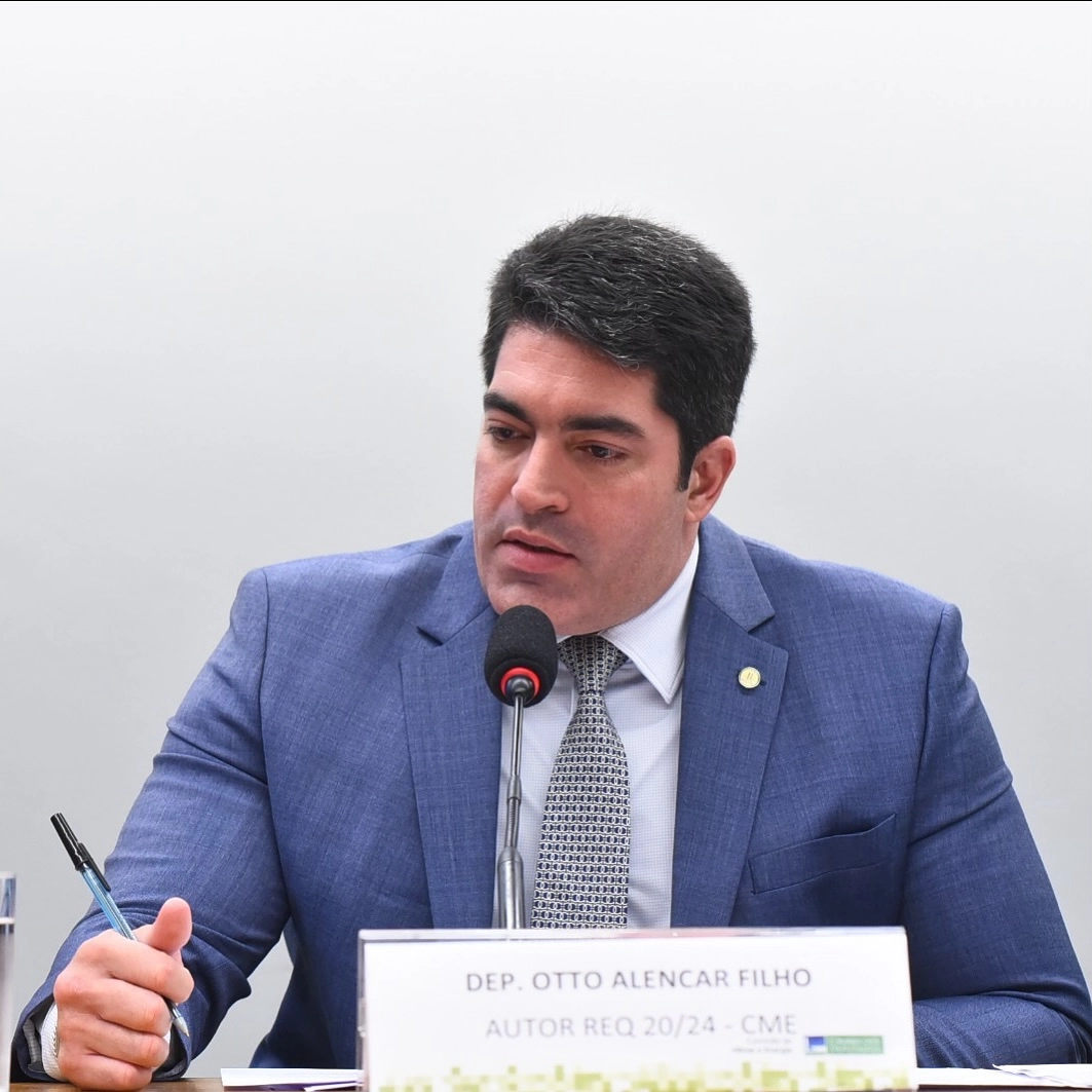 Otto Alencar Filho tem nome aprovado na CCJ para o TCE BA