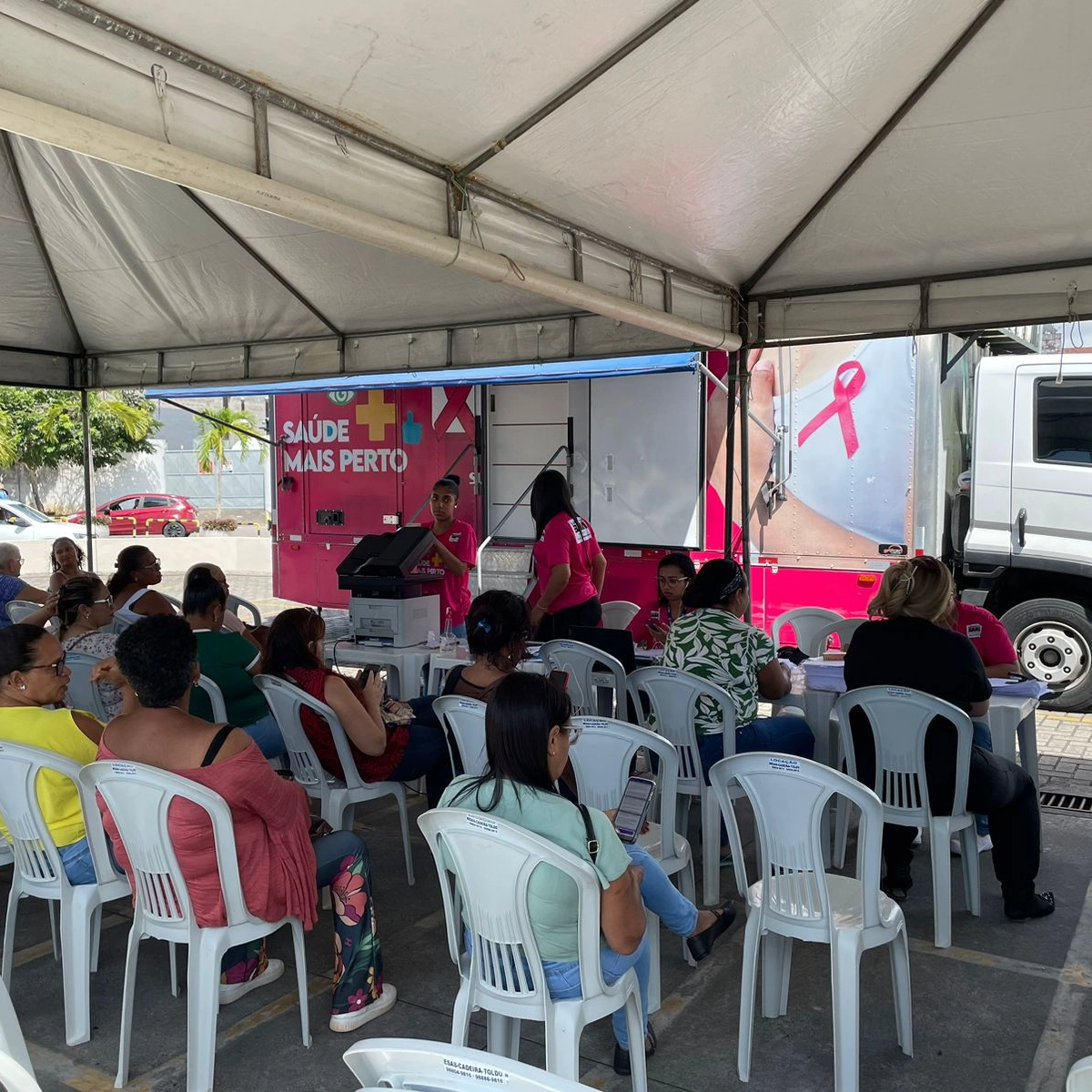 Outubro Rosa: Mulheres podem realizar mamografia gratuita no Salvador Norte