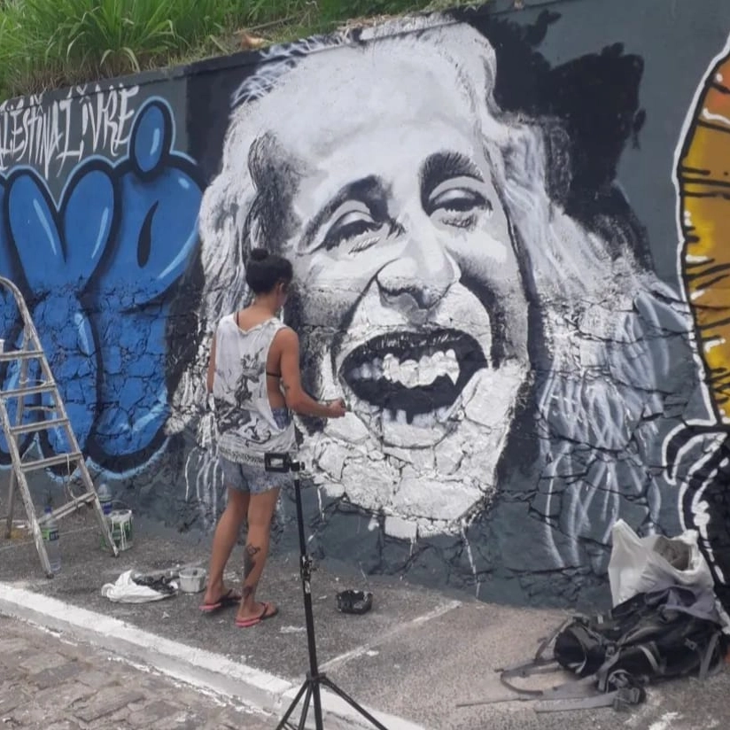 Maria Bethânia ganha homenagem de bloquinho de  pré-Carnaval em Salvador