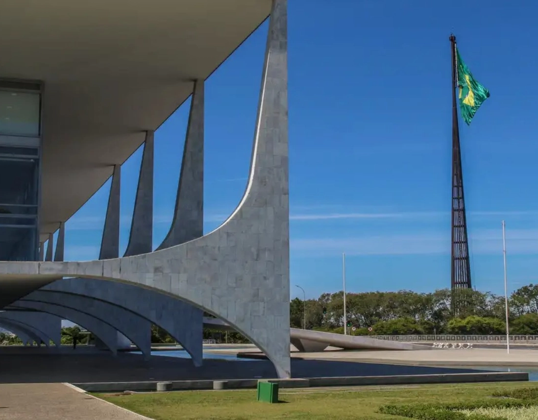 Homem é preso após tentar invadir o Palácio do Planalto