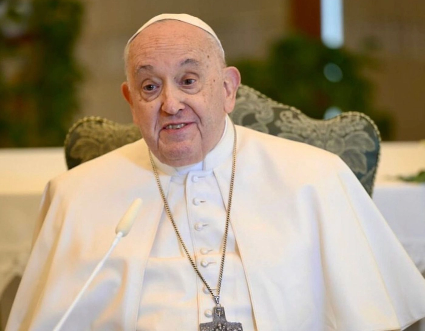 Papa Francisco agradece equipe médica após recuperação de pneumonia: “Foi como um milagre”