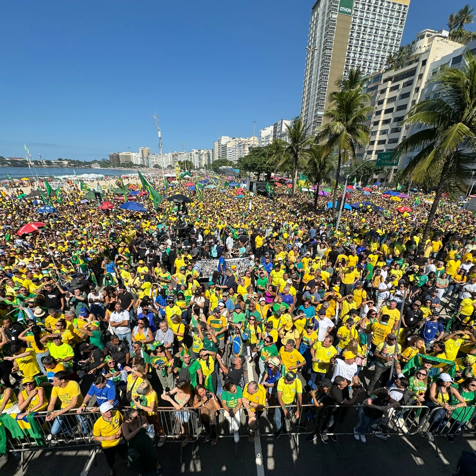 Aliados de Bolsonaro fazem ato político no Rio de Janeiro