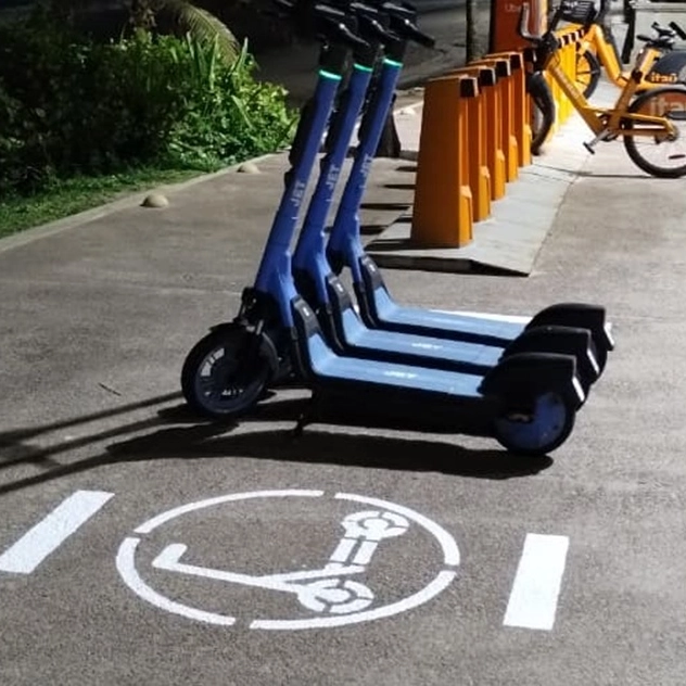 Salvador inicia demarcação física dos pontos de patinetes elétricos