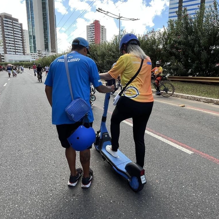 Salvador terá escolas fixas de condução segura para patinetes elétricos
