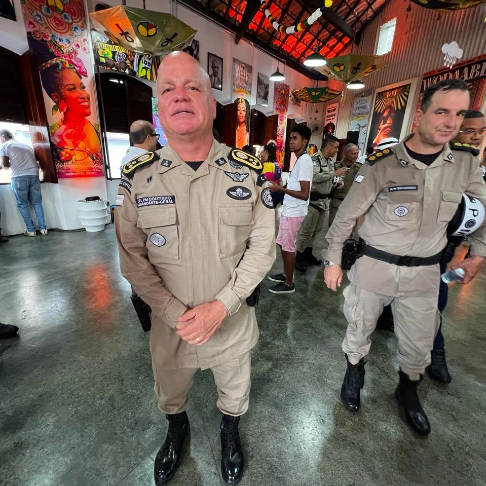 Comandante geral da PM ressalta tecnologia no carnaval e comemora queda de crimes na festa