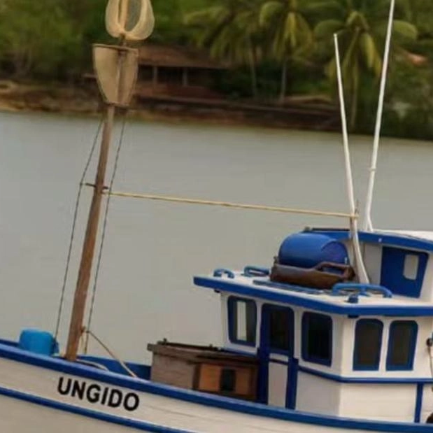 Pescadores são resgatados após passarem cinco dias à deriva no litoral da Bahia