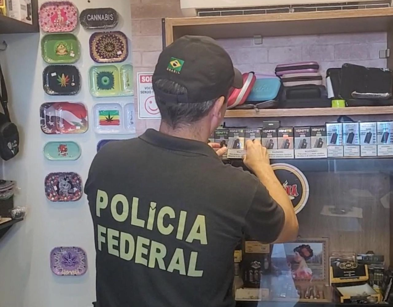 Operação Espelho Fumegante: PF combate contrabando de cigarros eletrônicos no sul da Bahia