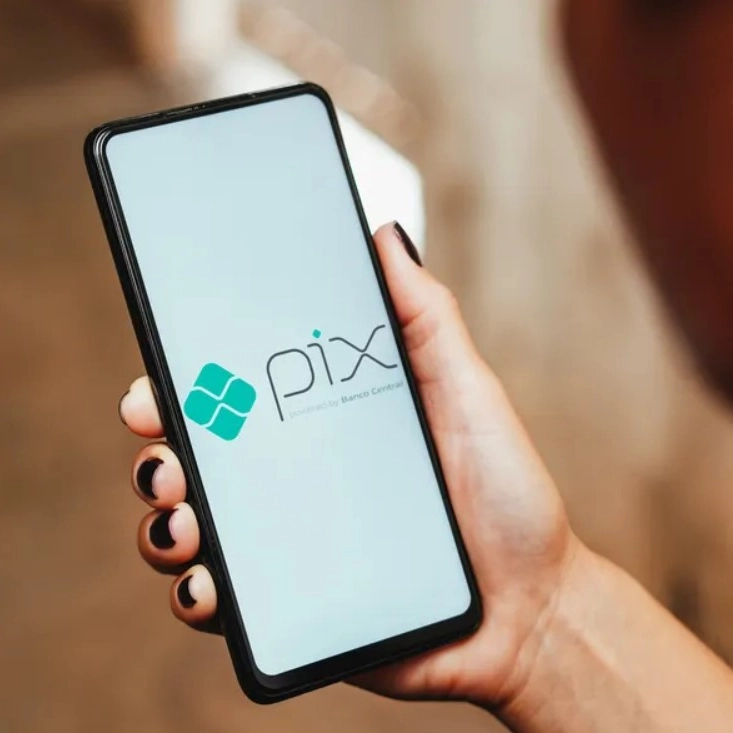 BC anuncia mudanças no pix para combater fraudes e golpes