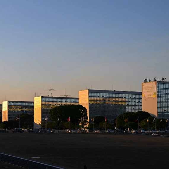 Lula sanciona lei que cria a Política Nacional de Linguagem Simples