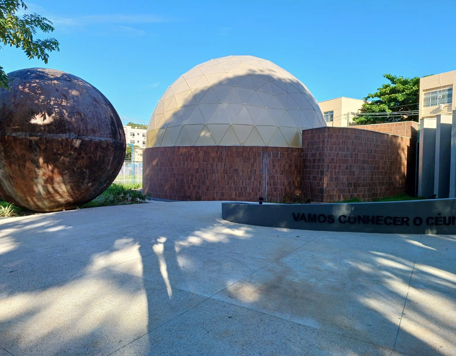 Planetário da UFBA oferece programação gratuita em setembro