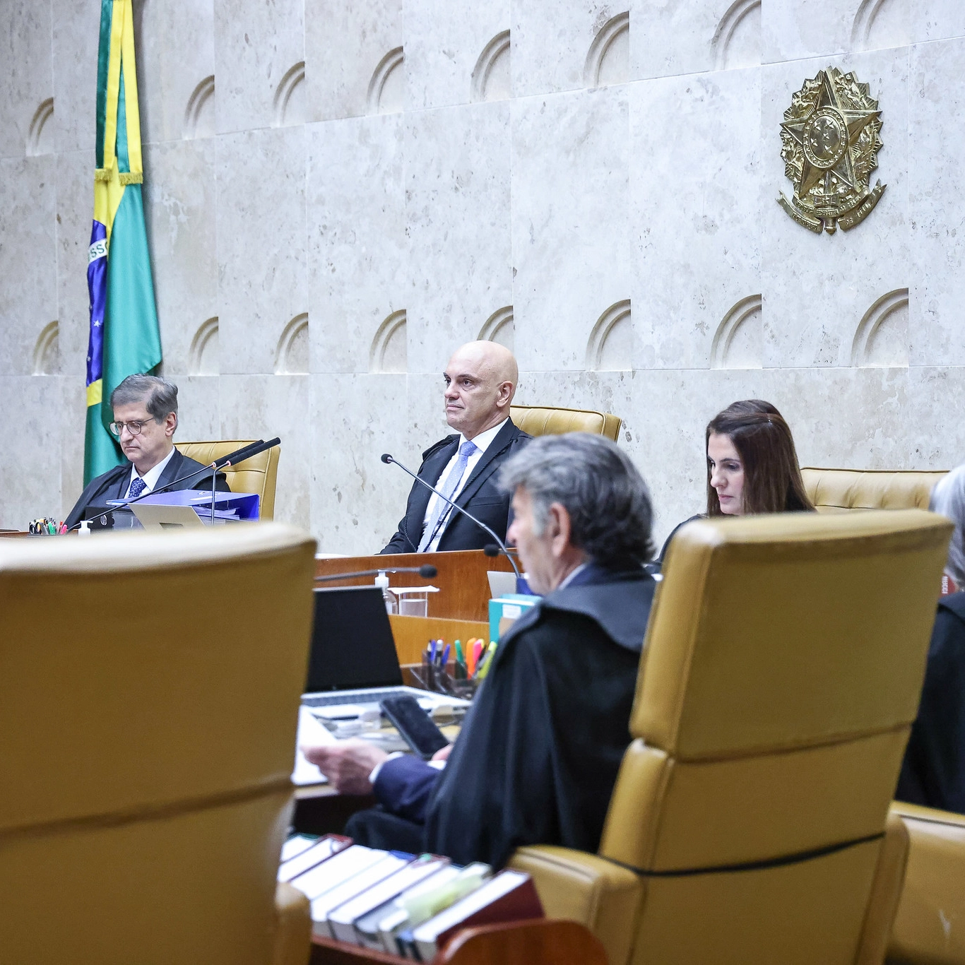 Bolsonaro tem recurso rejeitado no STF e segue condenado a 27 anos