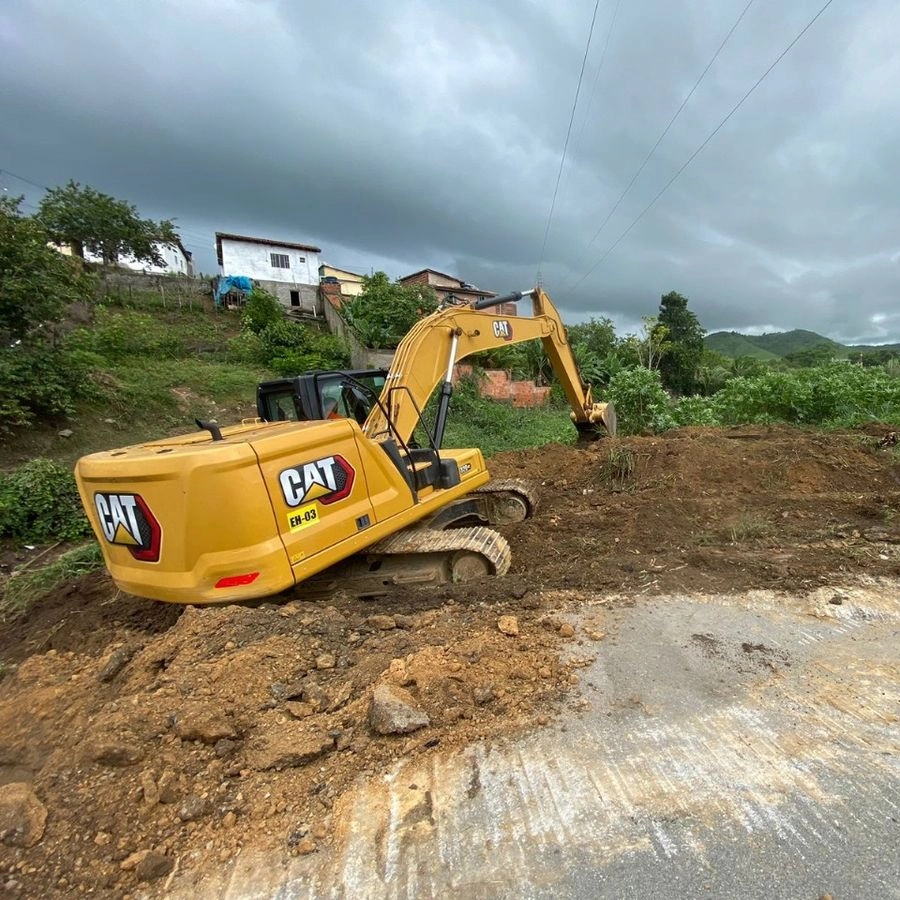 Chuva deixa quase 4 mil pessoas desalojadas e seis mortos na Bahia