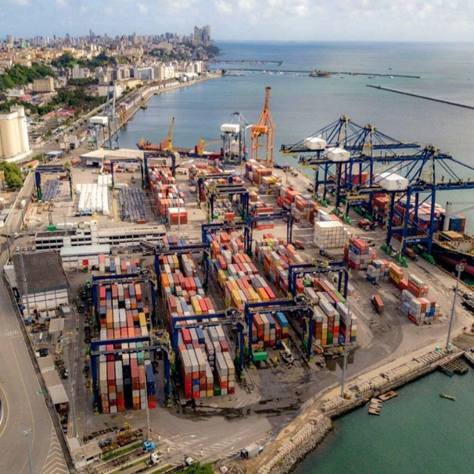 Governo americano retira taxa de 40% sobre série de produtos brasileiros